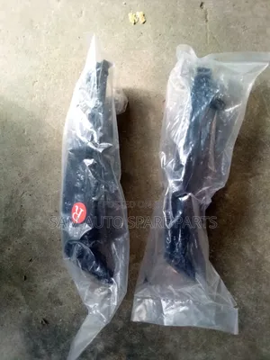 Toyota Venza Bumper Clip Two Front Side 2014 Model