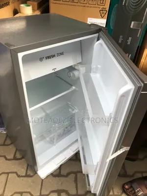 Hisense 93l Refrigerator With Freezer Compartment (Ref093dr)