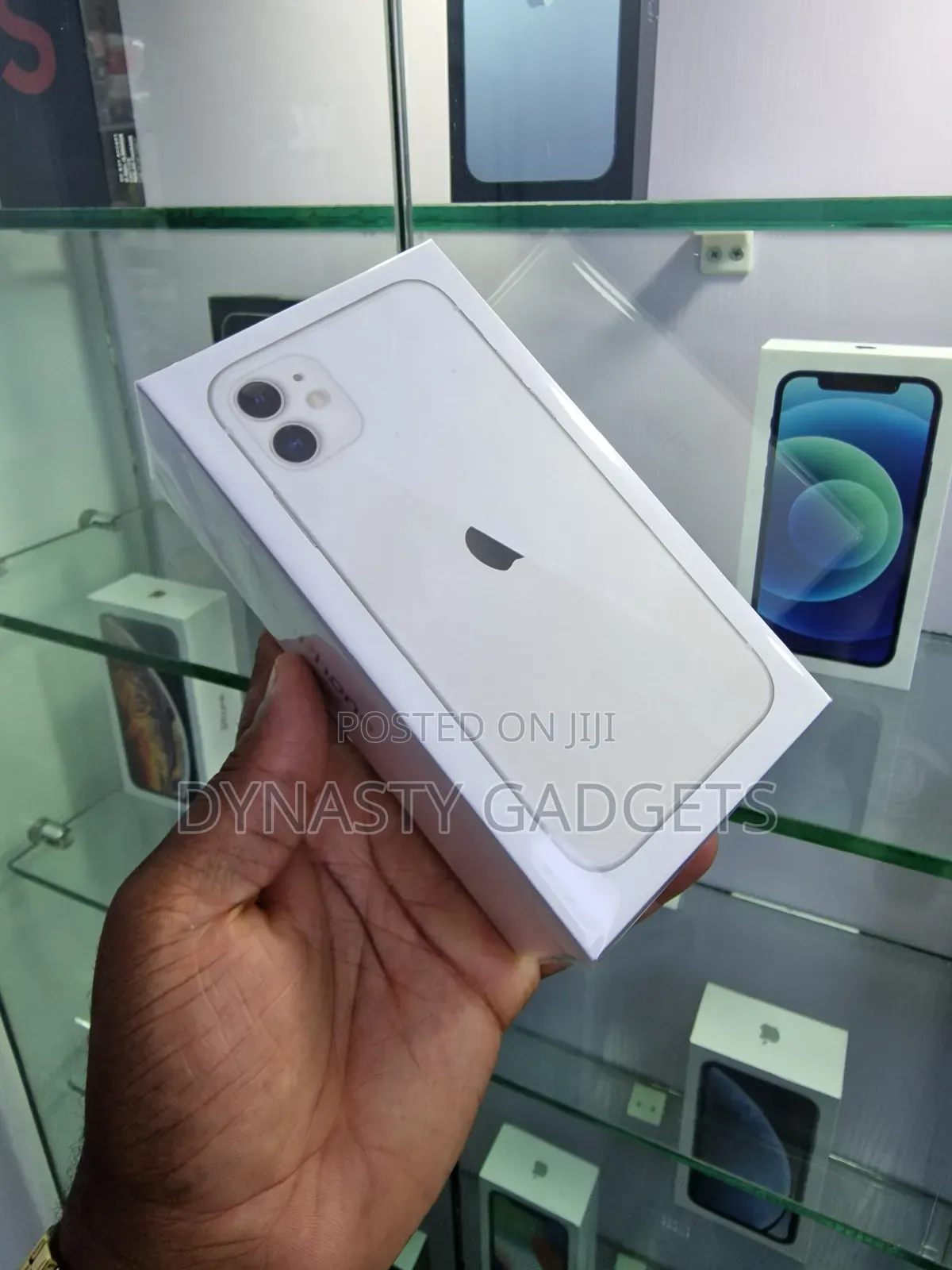 New Apple iPhone 11 64 GB White