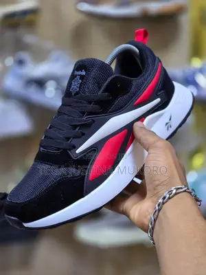 High Quality Reebok Sneakers