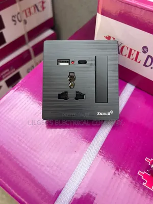 13 Amps Single Socket With Usb and Type C