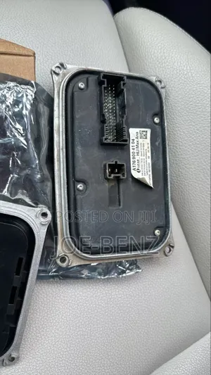 GLA250 2018 Headlights Charger