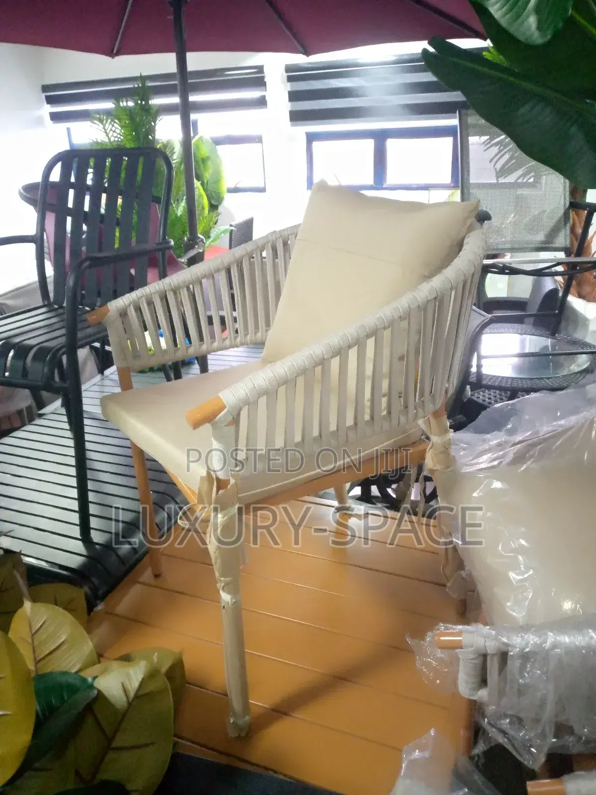 Unique Luxury Restaurant Set