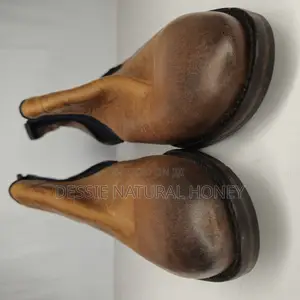 Imported Leather Chelsea Shoes. Oliver Jacob. Size 42