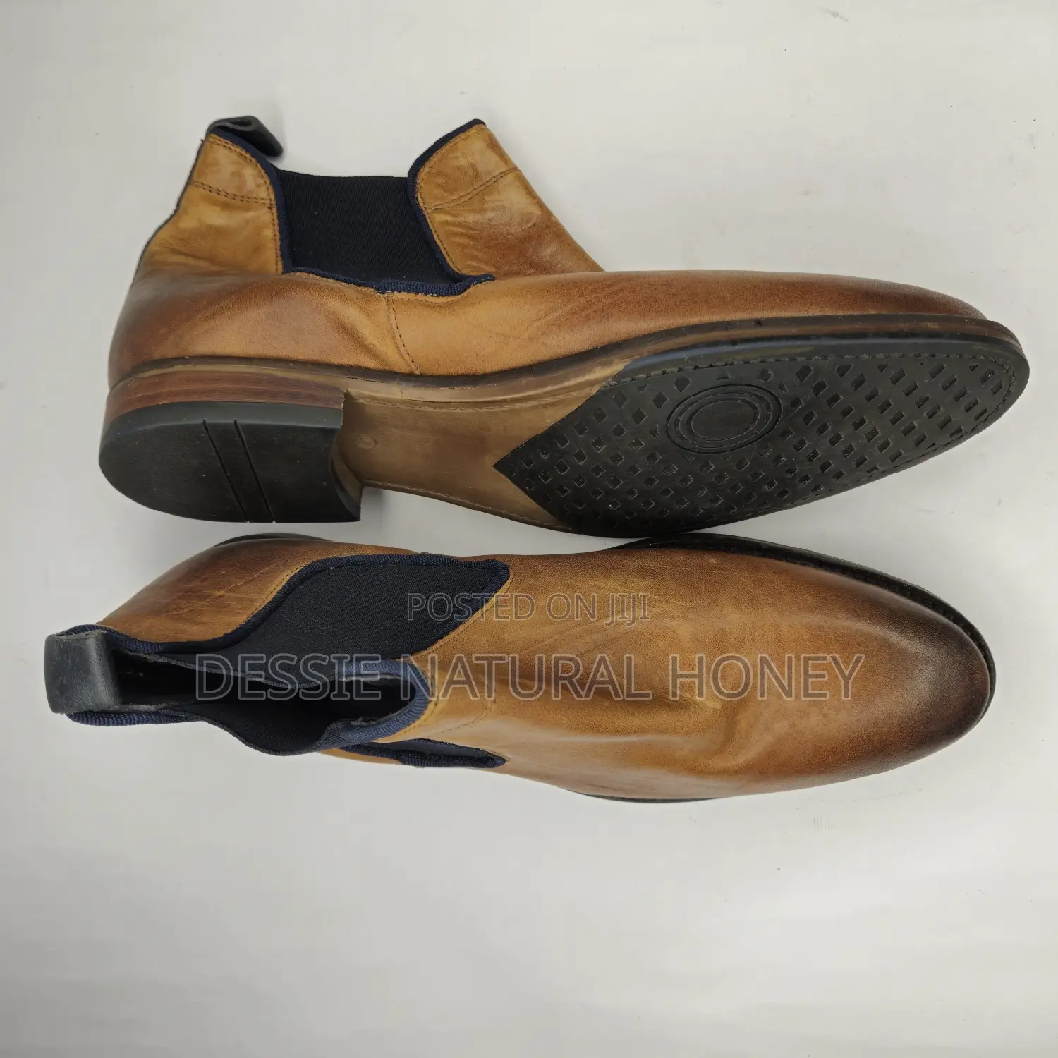 Imported Leather Chelsea Shoes. Oliver Jacob. Size 42