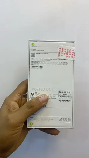 New Apple iPhone 16 128 GB Blue