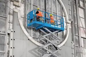 Rough Terrain Scissor Lift