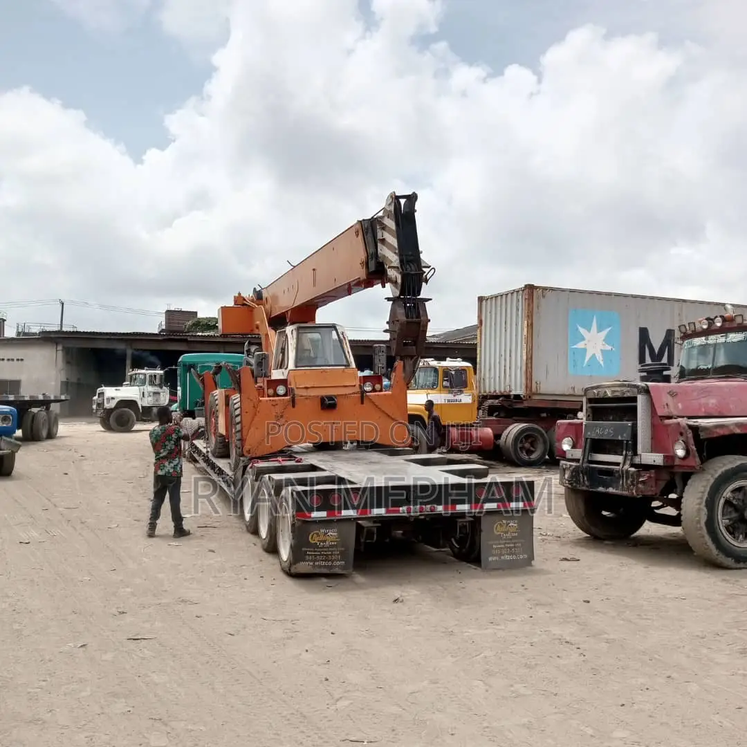 50 Ton Lowbed for Hire