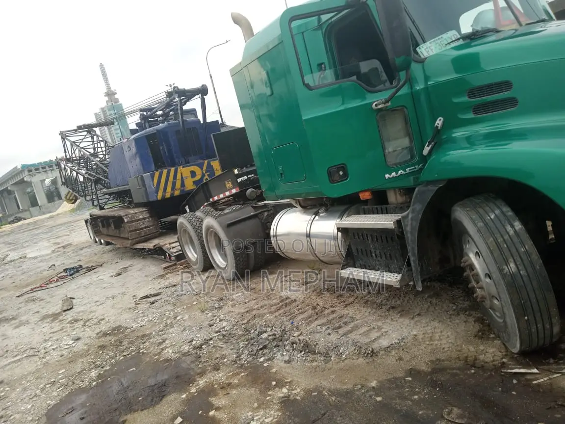 50 Ton Lowbed for Hire
