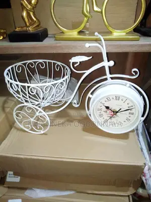 Bicycle Flower Basket Clock