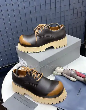 New Original Balenciaga British