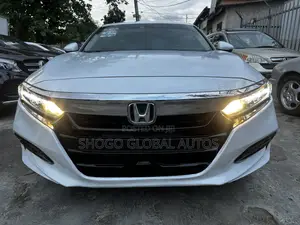 Honda Accord Sport 2.0T 2018 White