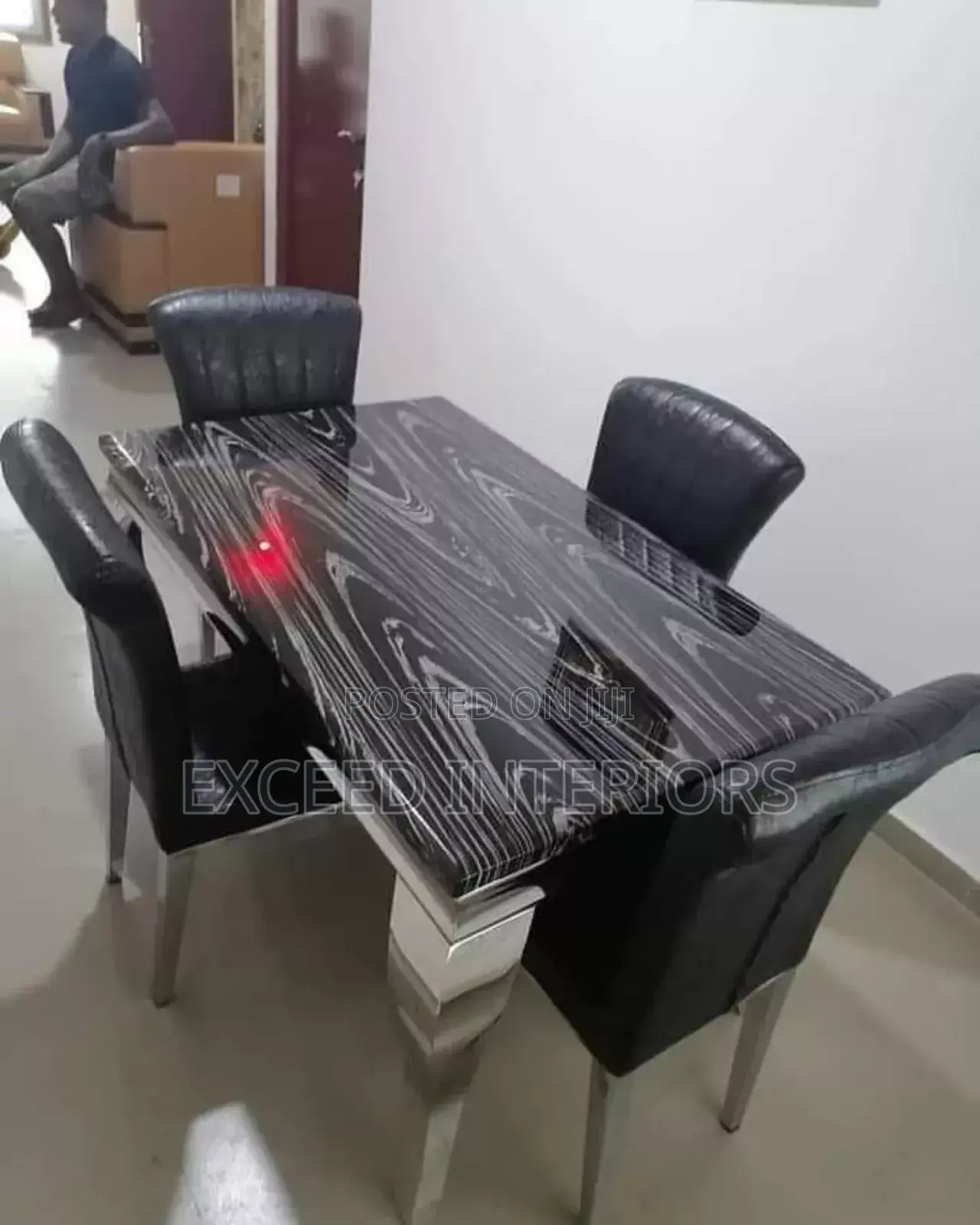 Quality Dinning by 4