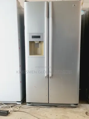Lg Side by Side Refrigerator With Dispenser and Ice Maker