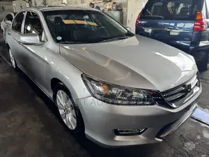 Honda Accord EX-L 4dr Sedan FWD (2.4L 4cyl 2A) 2013 Silver