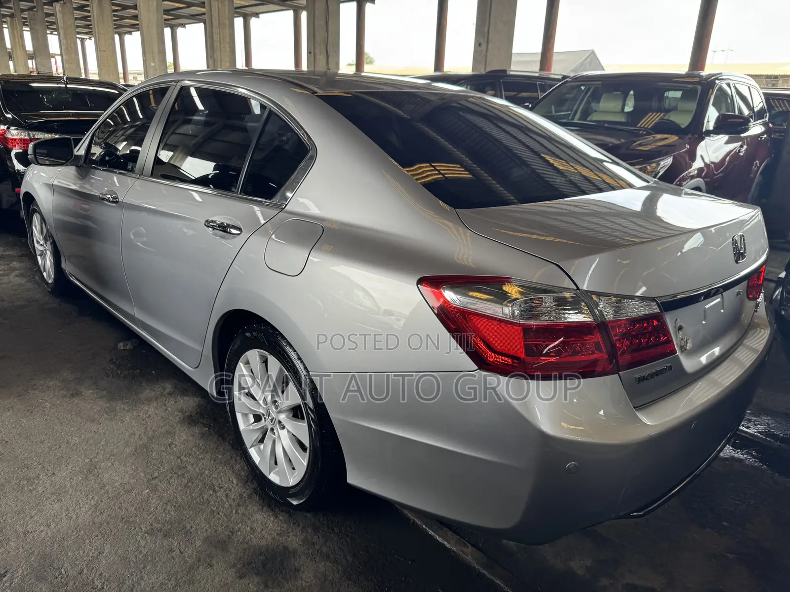Honda Accord EX-L 4dr Sedan FWD (2.4L 4cyl 2A) 2013 Silver