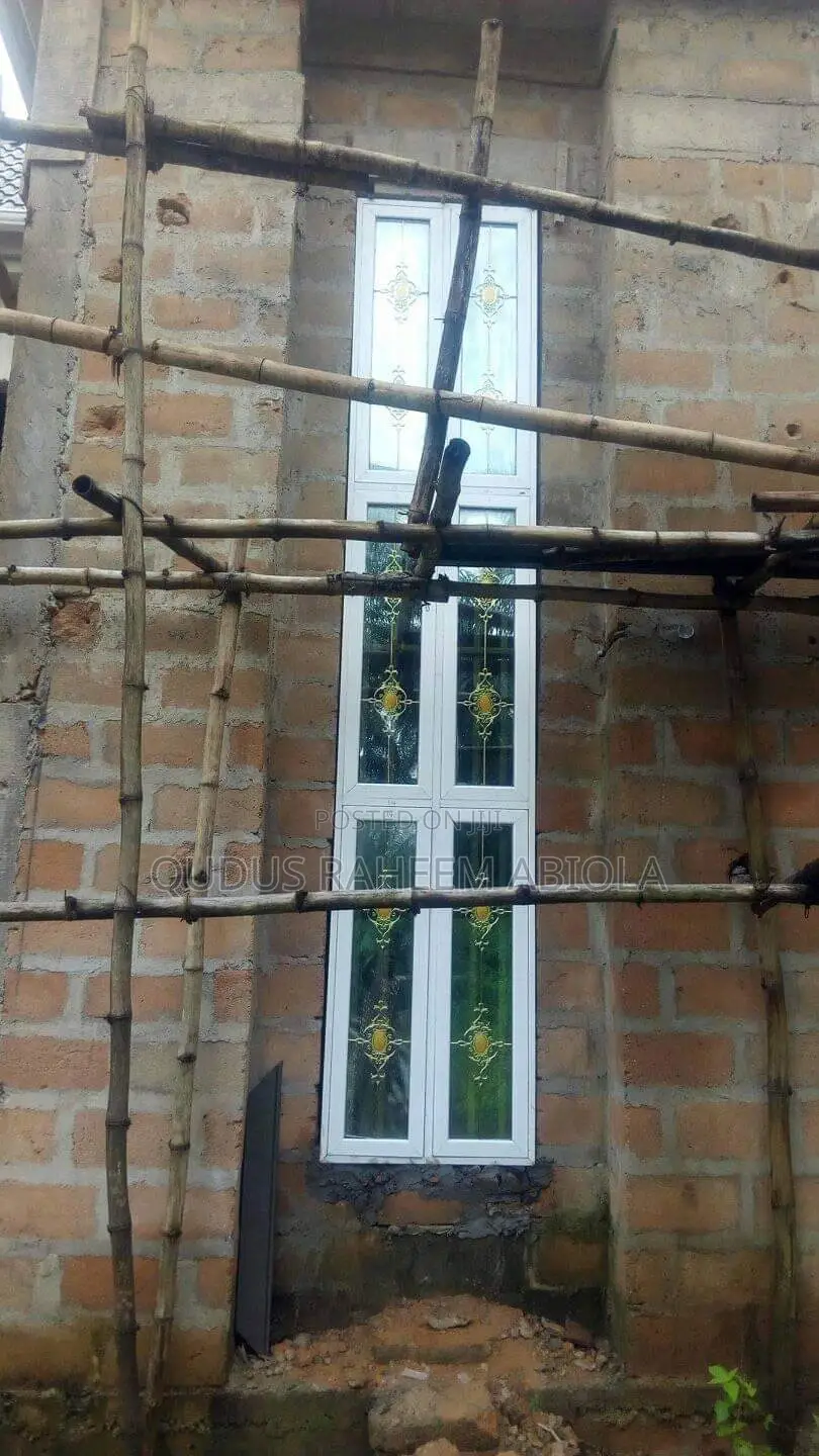 Aluminium Dubble Gracing Casement