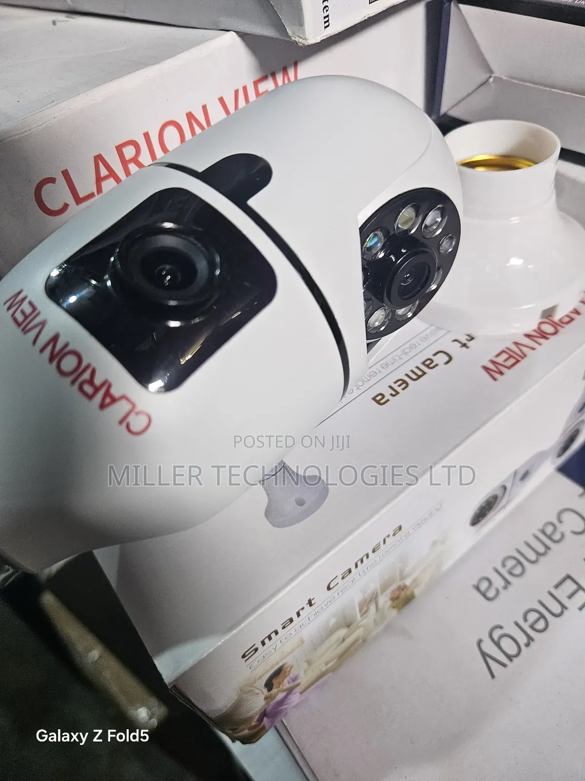 Clarion View Bulb Camera
