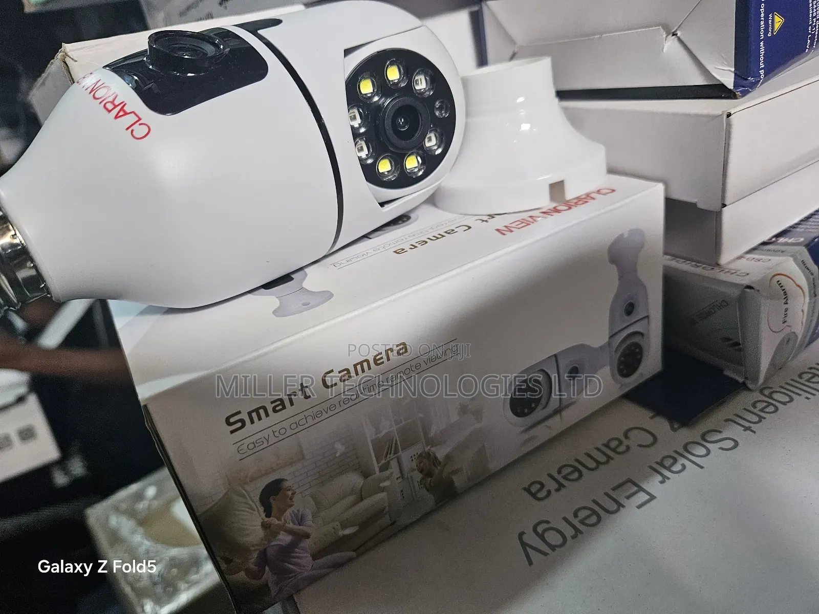 Clarion View Bulb Camera