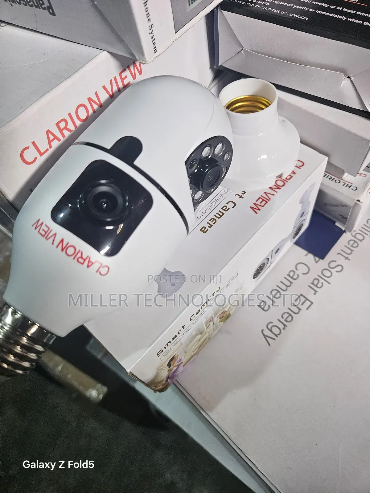 Clarion View Bulb Camera