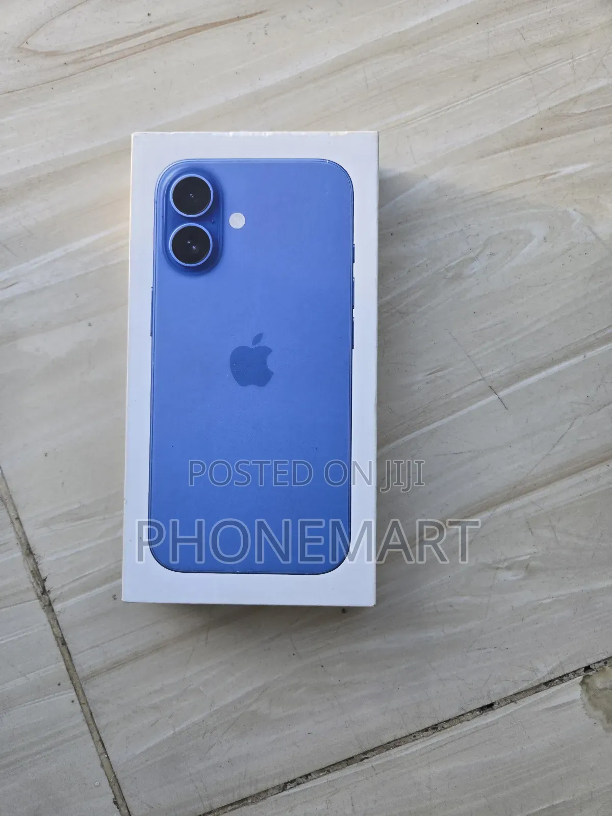 New Apple iPhone 16 128 GB Blue
