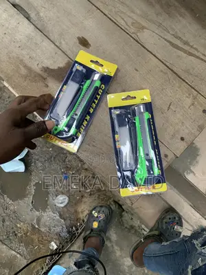 Plastic Cutting Knife