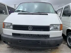 Volkswagen Transporter 2000 White