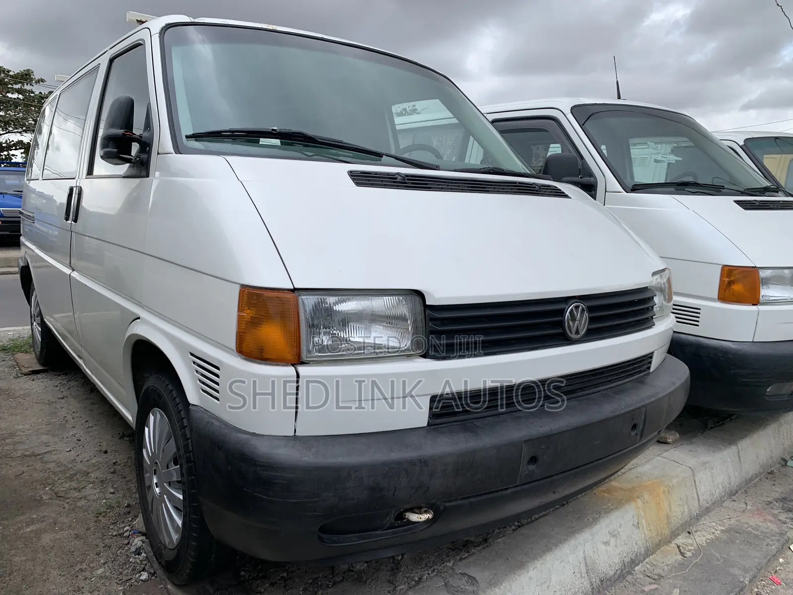Volkswagen Transporter 2000 White