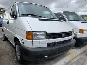 Volkswagen Transporter 2000 White