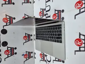 Laptop Apple MacBook 16GB Intel Core i7 SSD 512GB