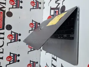 Laptop Apple MacBook 16GB Intel Core i7 SSD 512GB