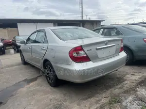 Toyota Camry 2005 Silver