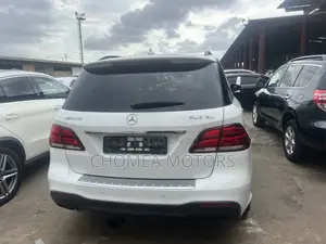 Mercedes-Benz GLE-Class 2018 White