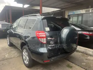 Toyota RAV4 2011 Gray