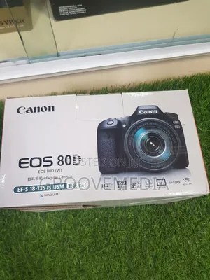 Canon EOS 80D With Ef-S 18‐135 Is Usm