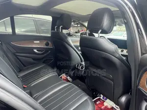 Mercedes-Benz C300 2017 Black