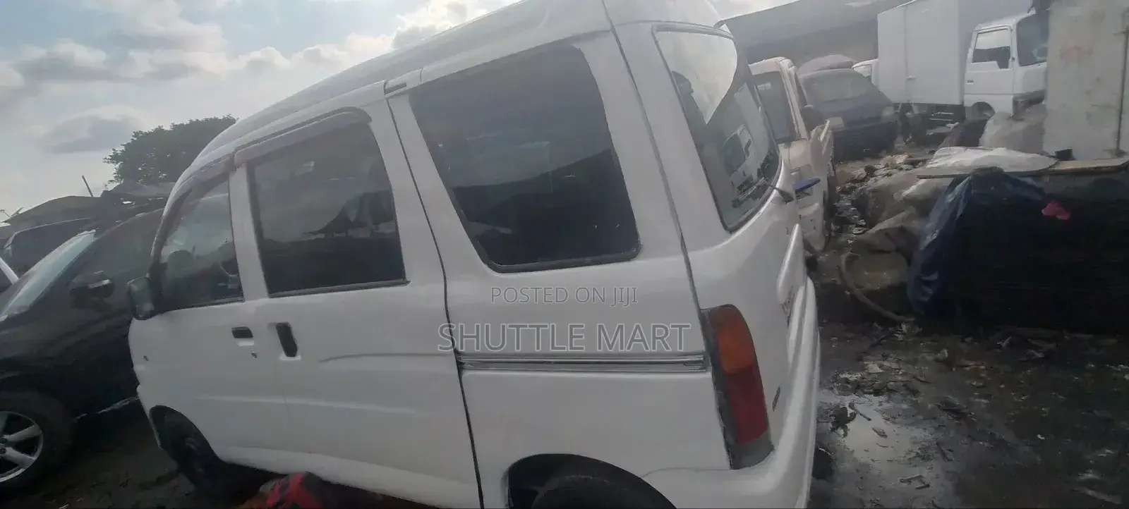 Daihatsu Hijet 2002 White