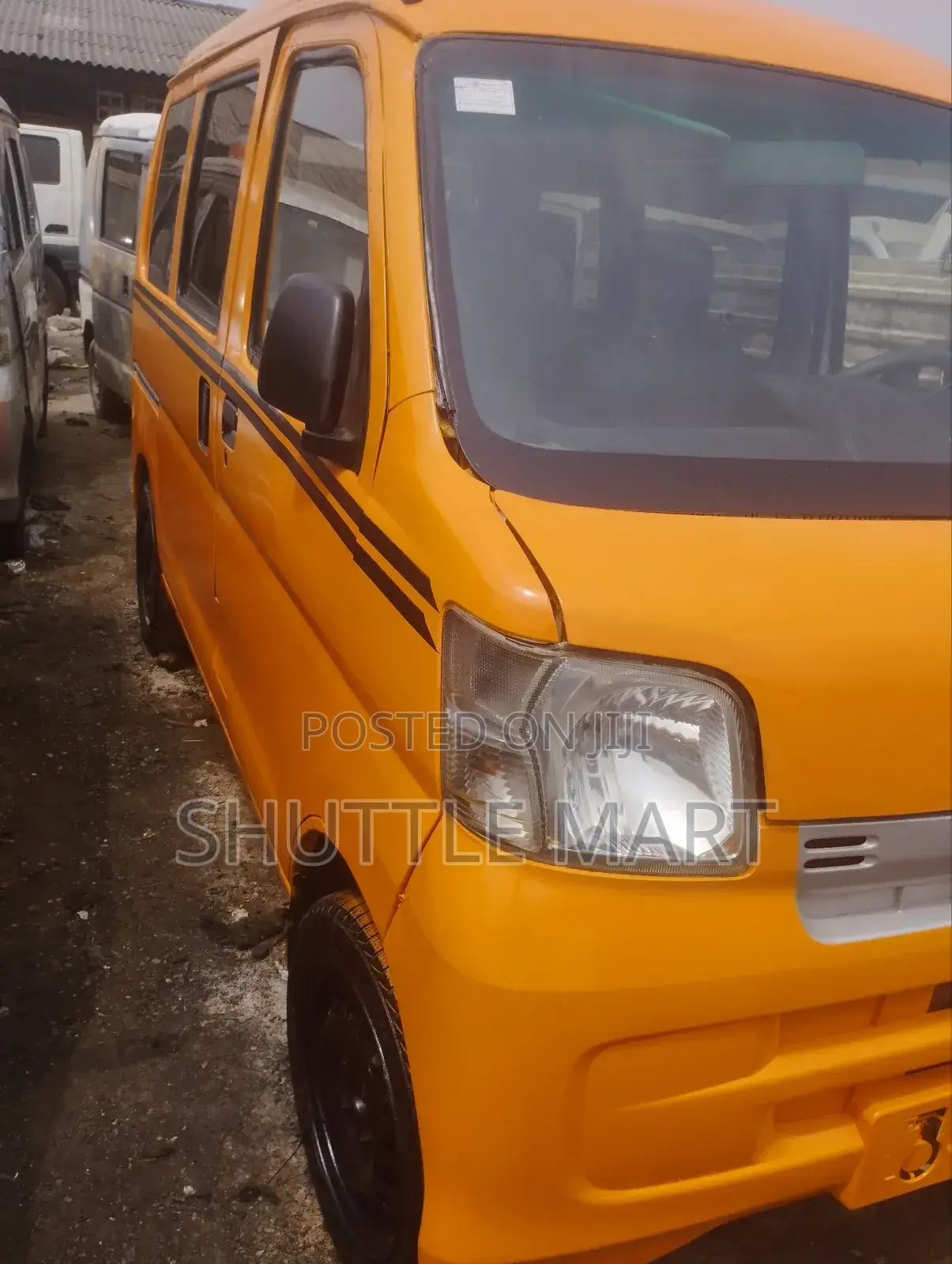 Daihatsu Hijet 2009 Yellow
