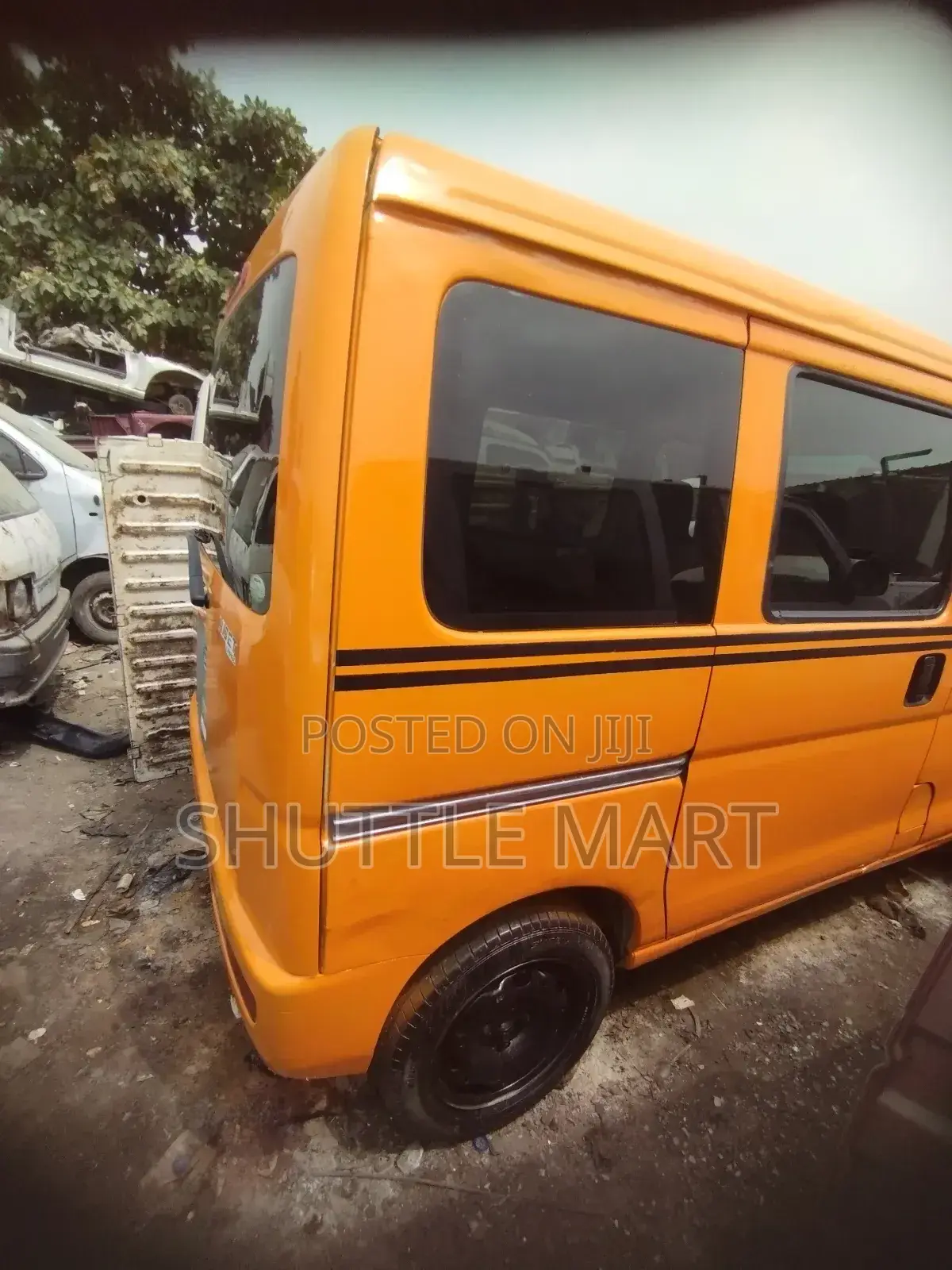 Daihatsu Hijet 2009 Yellow