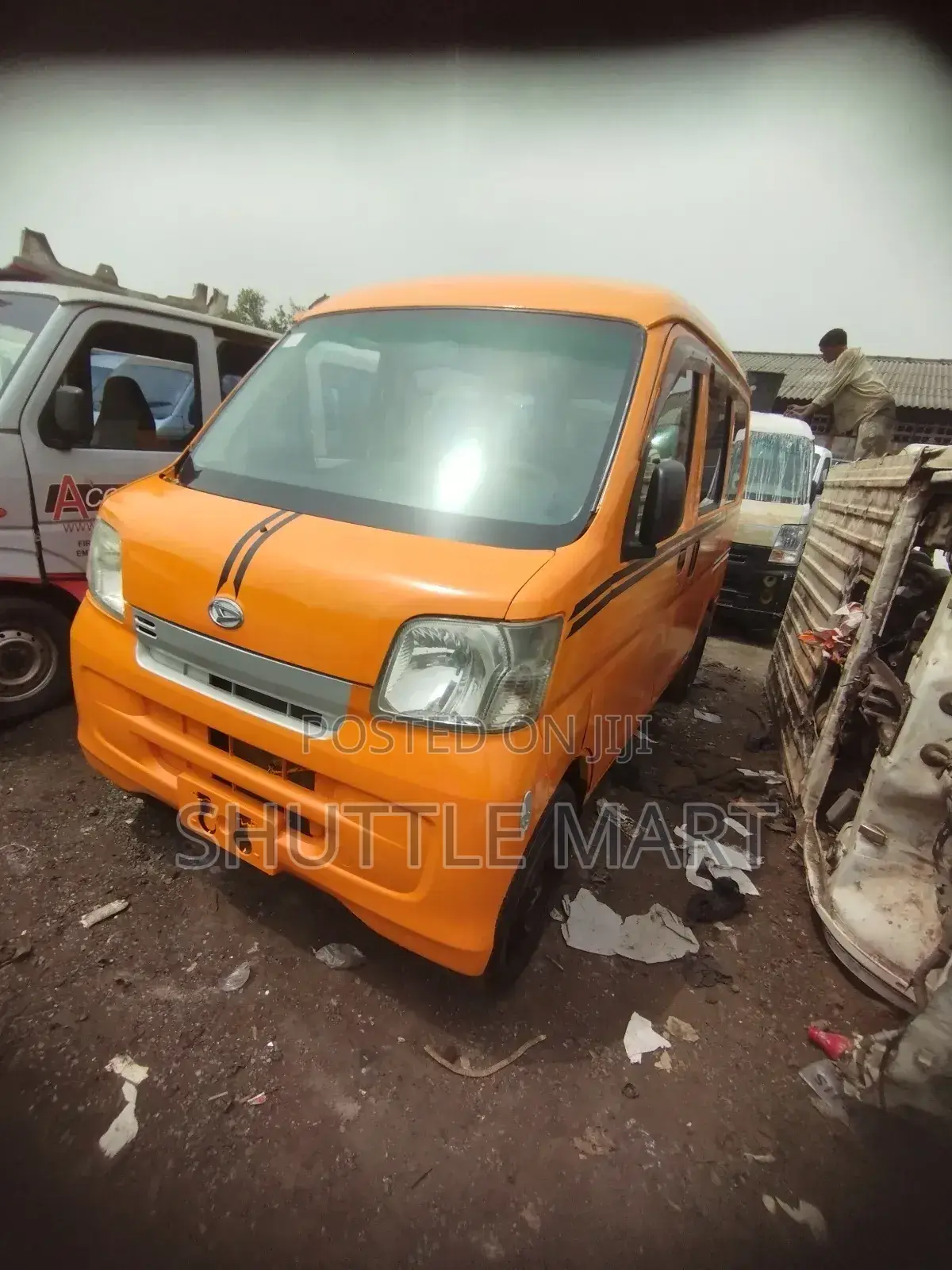 Daihatsu Hijet 2009 Yellow