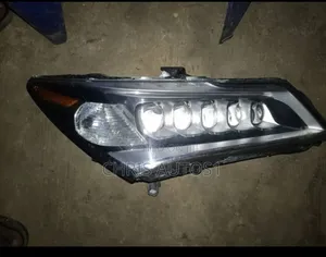 Acura MDX 2018 Headlamp Available