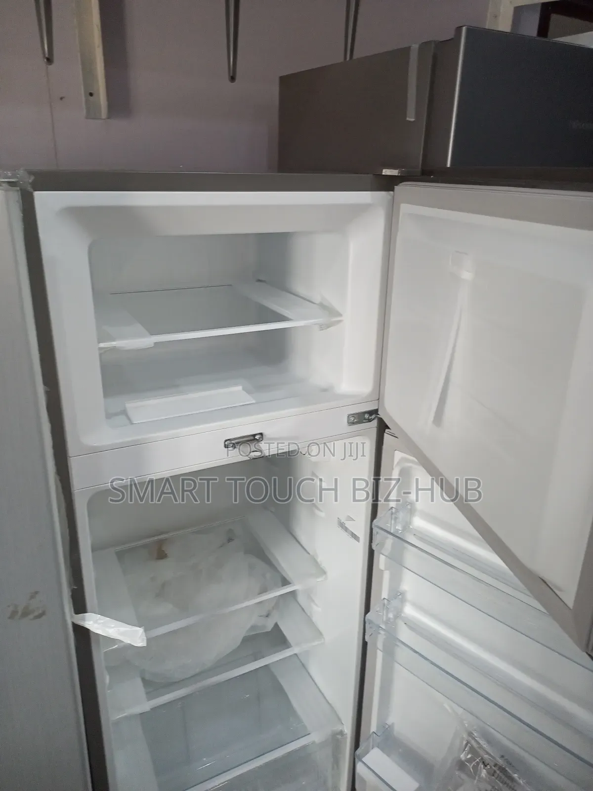 Hisense Refrigerator 200dr, 154litres