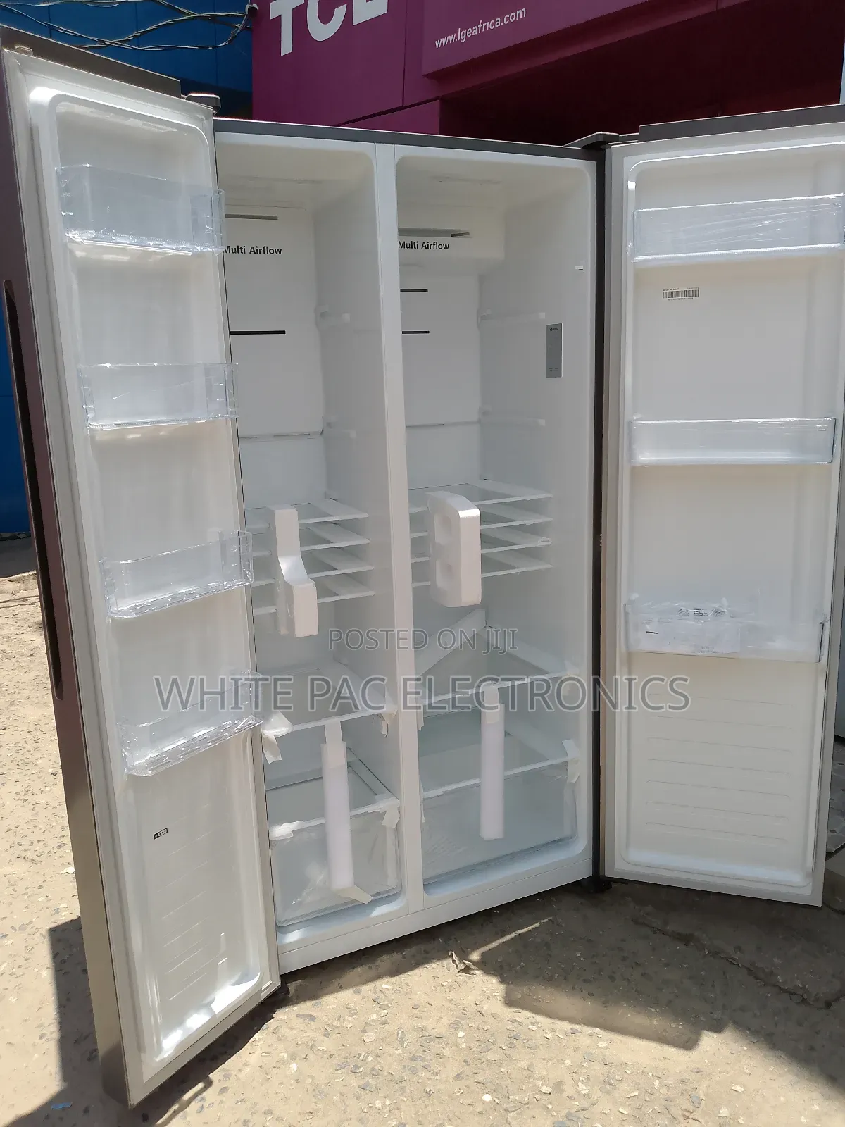 Hisense Fridge / Freezer 516-l Twins Doors Extra Cooling
