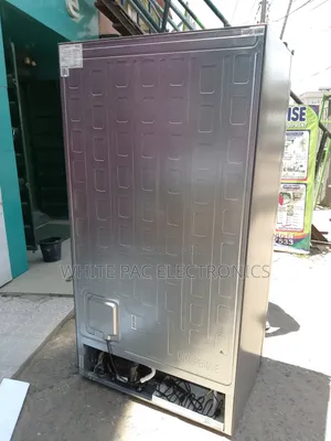 Hisense Fridge / Freezer 516-l Twins Doors Extra Cooling