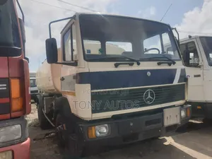 1517 Mercedez Benz Tokunbo Diesel Tanker