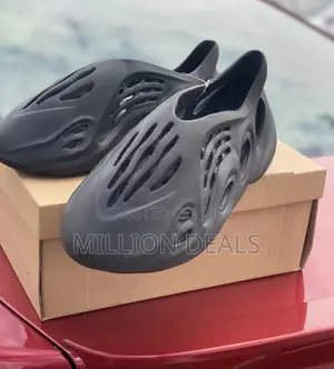 Yeezy Boost Black Classic Foam Runner Sneakers