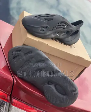 Yeezy Boost Black Classic Foam Runner Sneakers