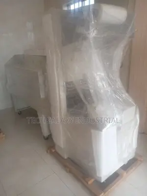 Semi Automatic Shrink Wrapping Machine