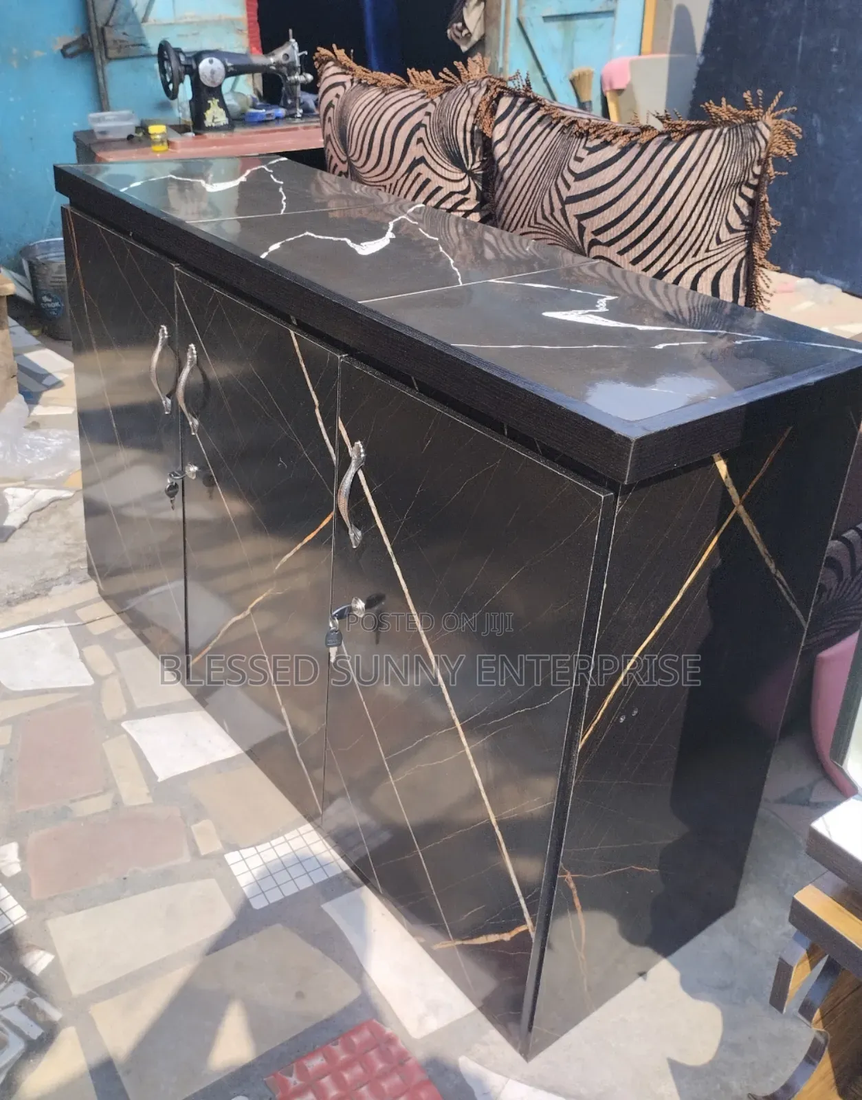 Kitchen Cabinet 4ft