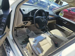 Mercedes-Benz GLK-Class 350 4MATIC 2012 White